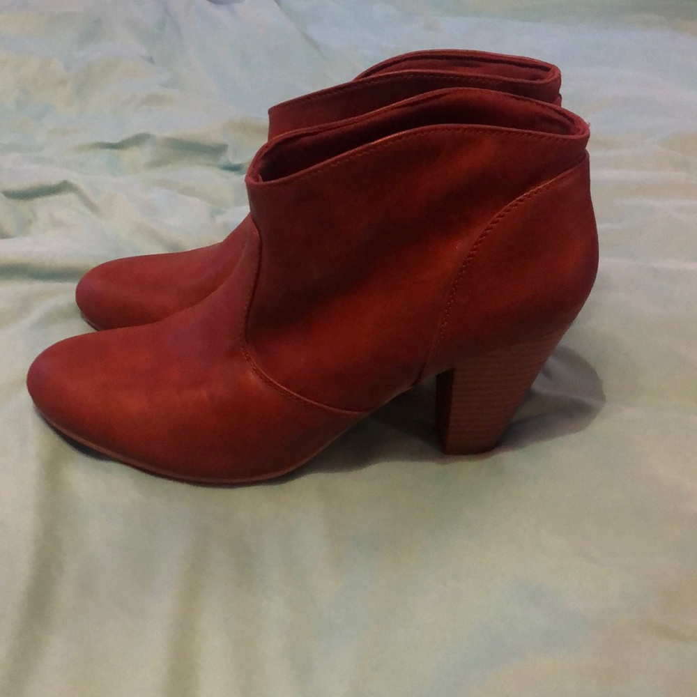 American Eagle Booties